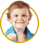 3-х летний ребенок летний чистит молочные зубы